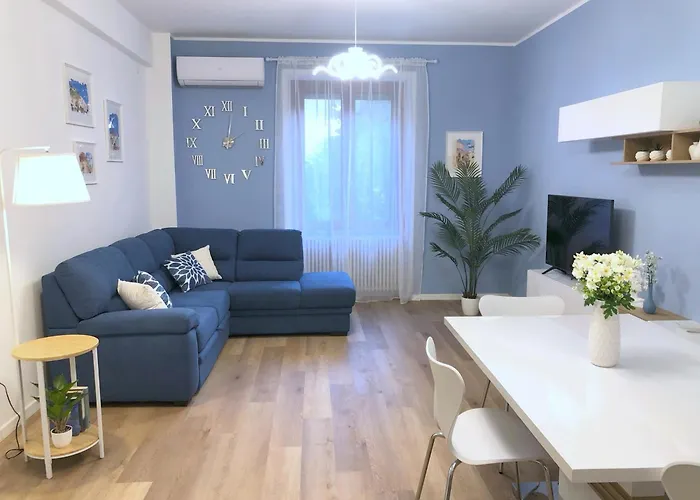 Amalphia Home